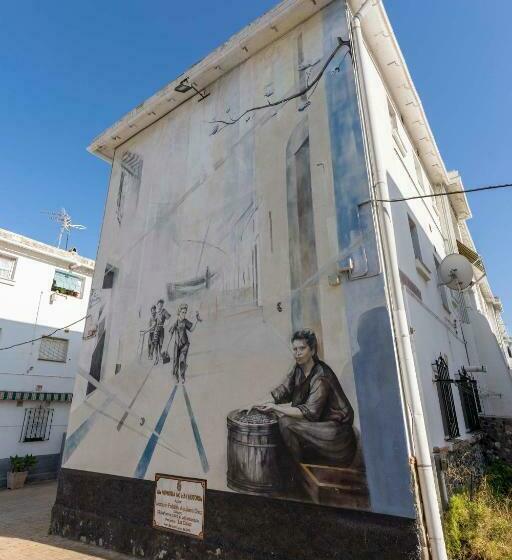 Apartamento De Dos Dormitorios En Casco Histórico