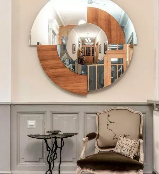 Aamiaismajoitus (B&B) L Oiseau Bleu Peacock