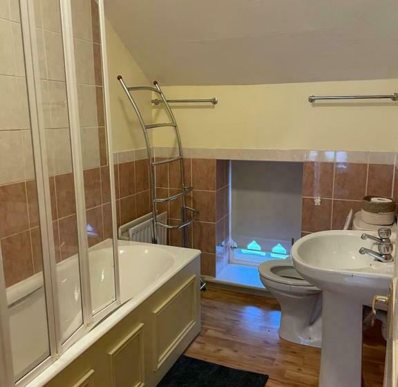 住宿加早餐 Lakeside Lodge