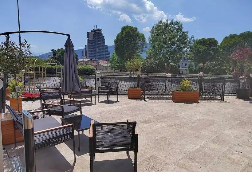 Hotelli Austrian Palace