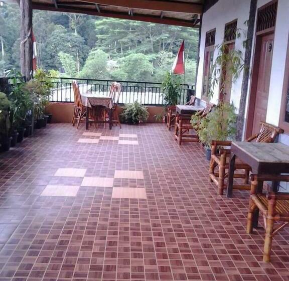 פנסיון Asim Paris Guest House