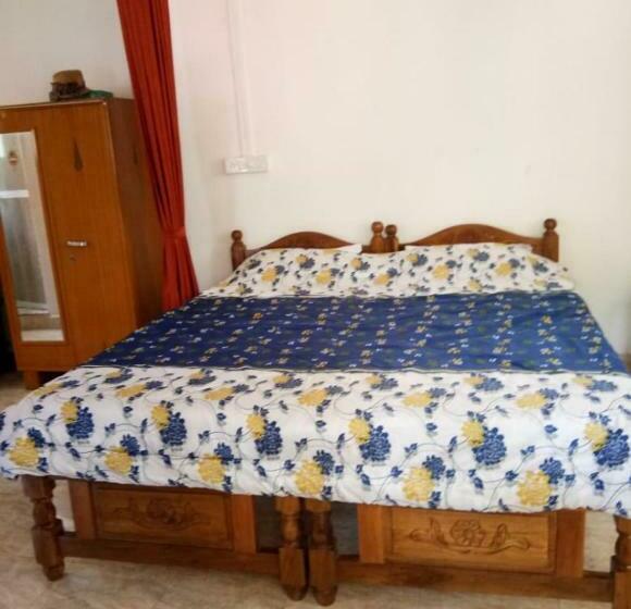 بنسيون Silvia Guest House