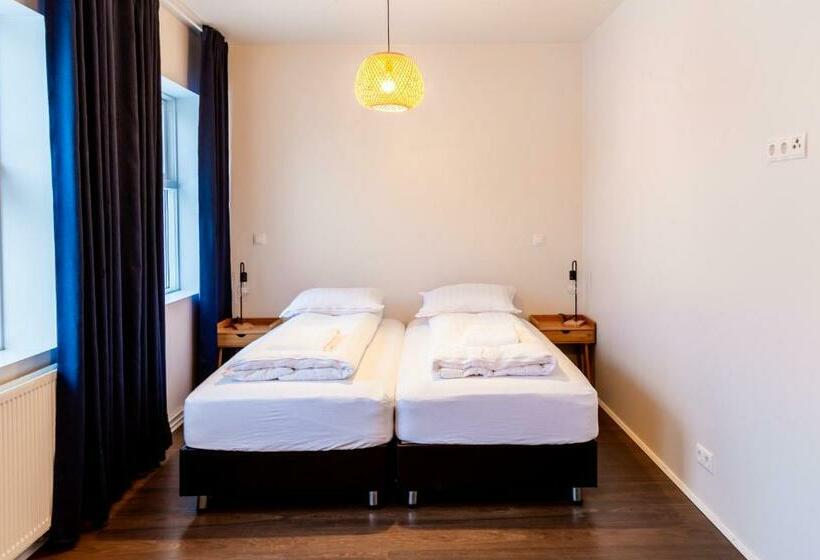 هاستل Westman Islands Inn