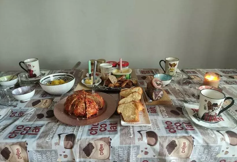 ベッドアンドブレックファースト Colette Alain Maxime