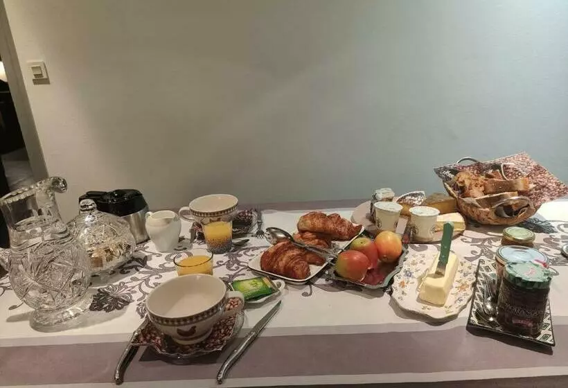 ベッドアンドブレックファースト Colette Alain Maxime