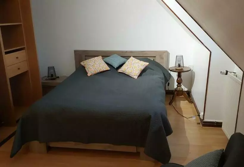 ベッドアンドブレックファースト Colette Alain Maxime