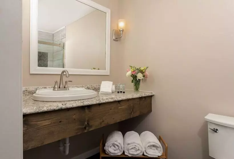 Aamiaismajoitus (B&B) Magnolia Manor And Chapel