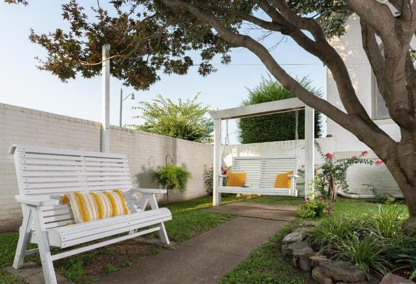 민박 Magnolia Manor And Chapel