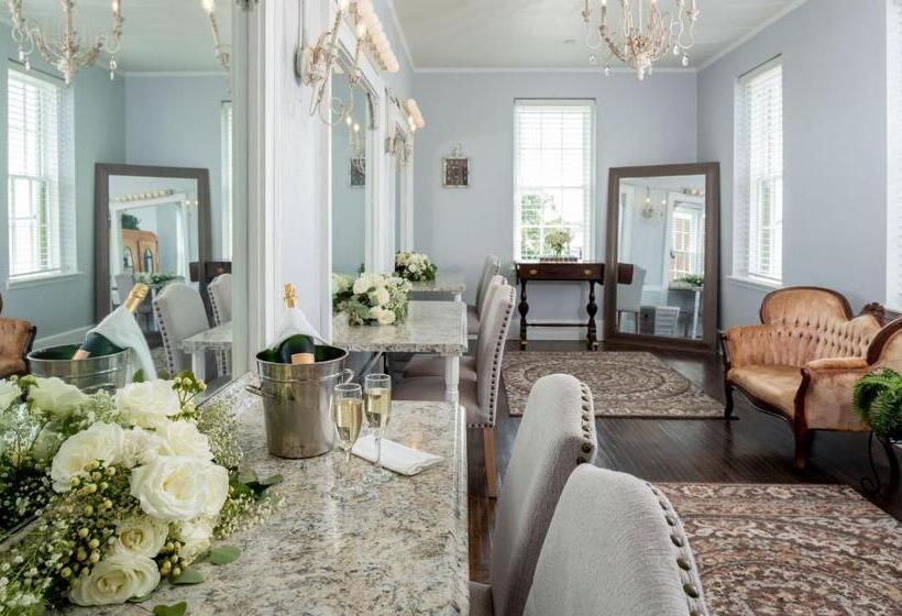 민박 Magnolia Manor And Chapel