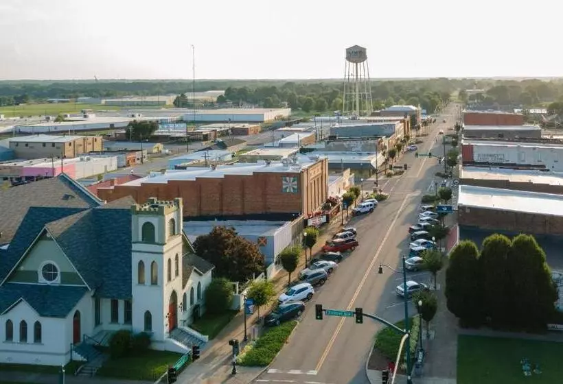 Aamiaismajoitus (B&B) Magnolia Manor And Chapel