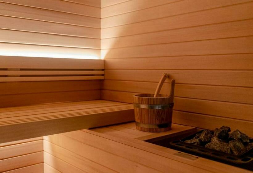 ベッドアンドブレックファースト Parco Reala // Rural Luxury Rooms