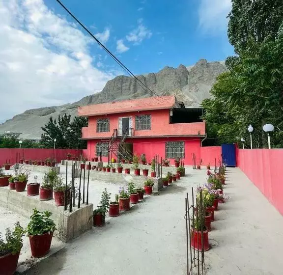 هتل Laal Haveli