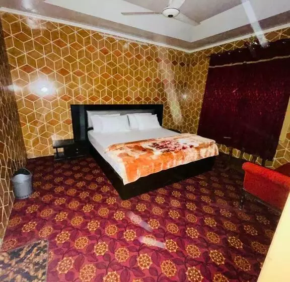 هتل Laal Haveli