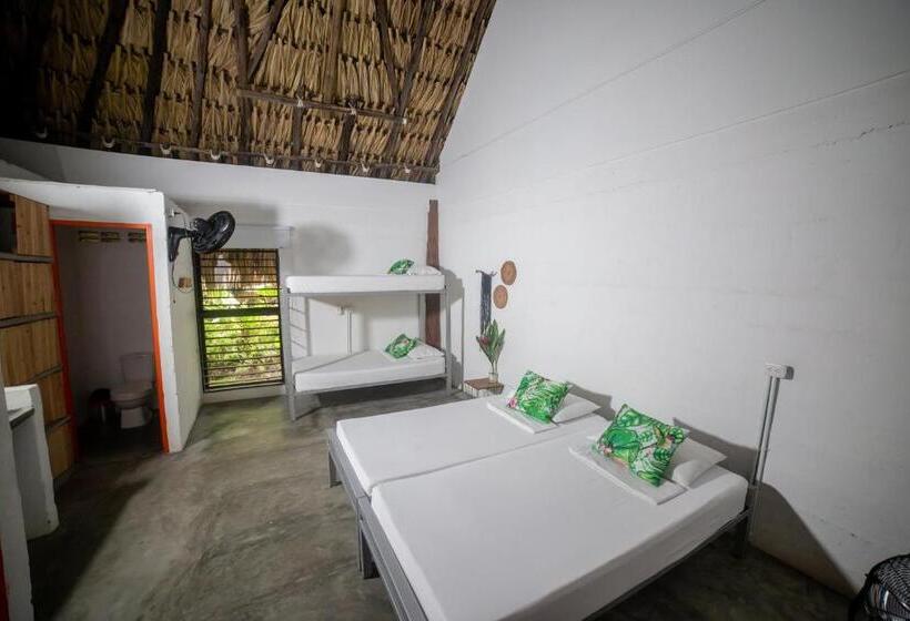 Hotel Makenke Hostel By Los Colores Ecoparque