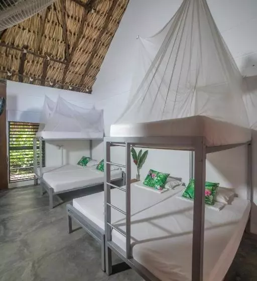 Hotelli Makenke Hostel By Los Colores Ecoparque