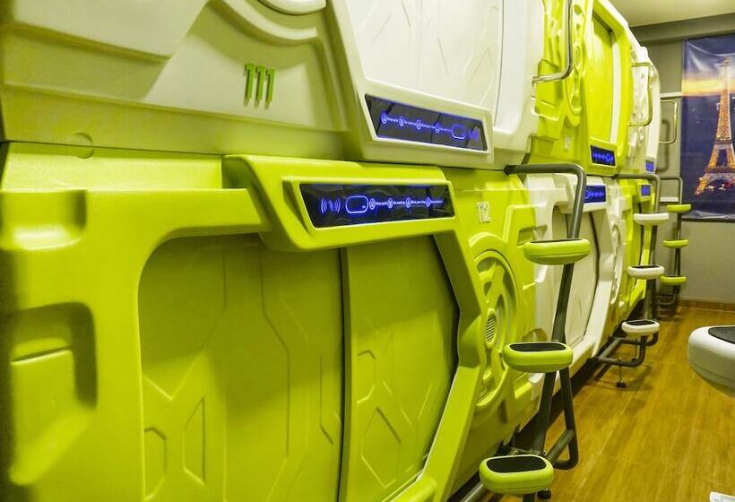 Hotel Oyo 91328 Fiducia Capsule