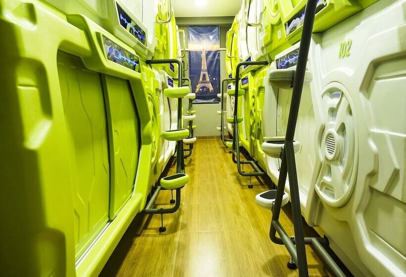 Hotel Oyo 91328 Fiducia Capsule