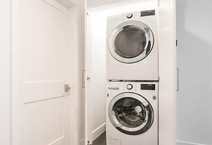 O Neill I By Avantstay Coastal Paradise Steps From Beach Modern Decor