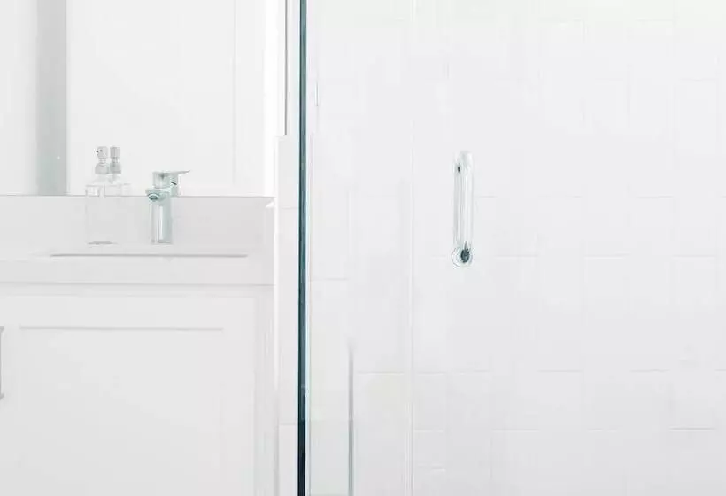 O Neill I By Avantstay Coastal Paradise Steps From Beach Modern Decor