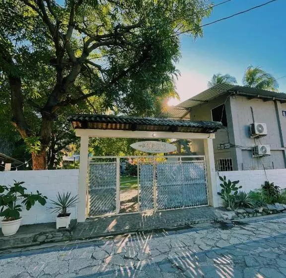 Retkeilymaja La Canasta