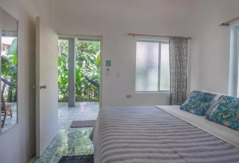 Retkeilymaja La Canasta