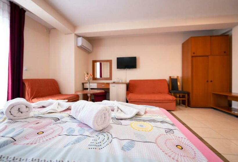 تختخواب و صبحانه Holiday M