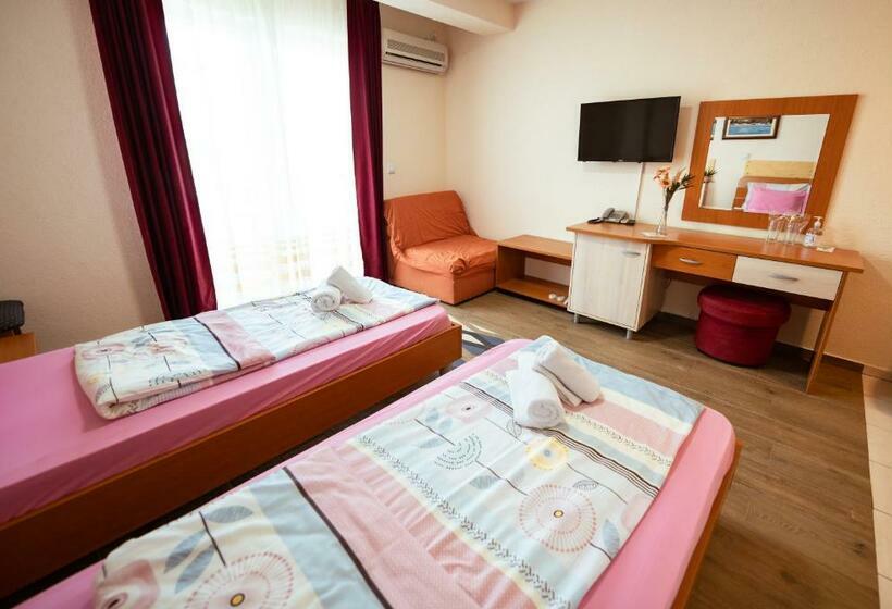 تختخواب و صبحانه Holiday M