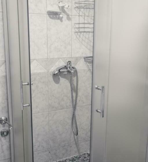 تختخواب و صبحانه Holiday M