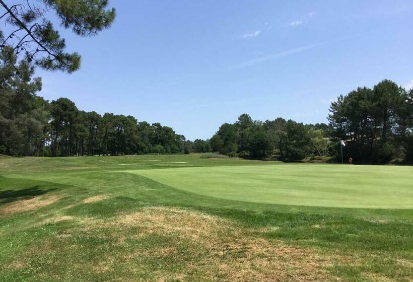 ベッドアンドブレックファースト La Villa Du Golf   Chambre D Hôtes