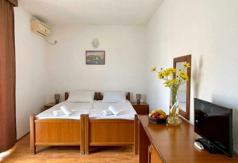 تختخواب و صبحانه Villa Ns Velji Vinogradi