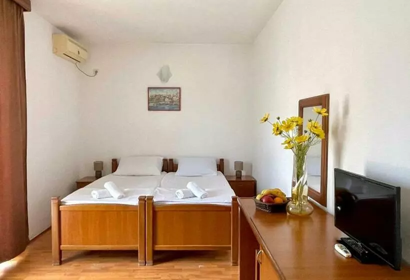 تختخواب و صبحانه Villa Ns Velji Vinogradi