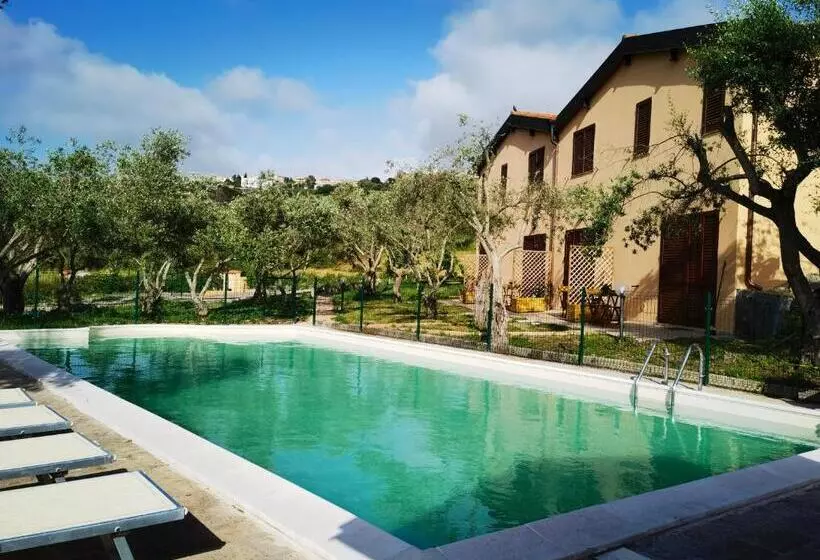 ホテル La Corte Degli Ulivi   Albergo Rurale