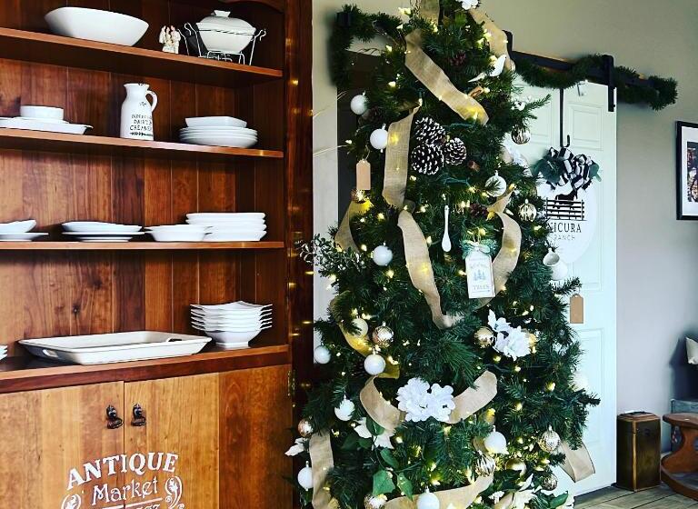 Hotel Nicura Ranch Inn & Stables