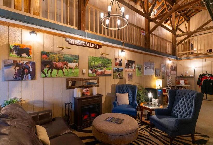 Hotel Nicura Ranch Inn & Stables