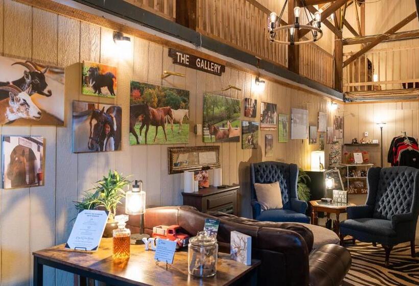 Hotel Nicura Ranch Inn & Stables