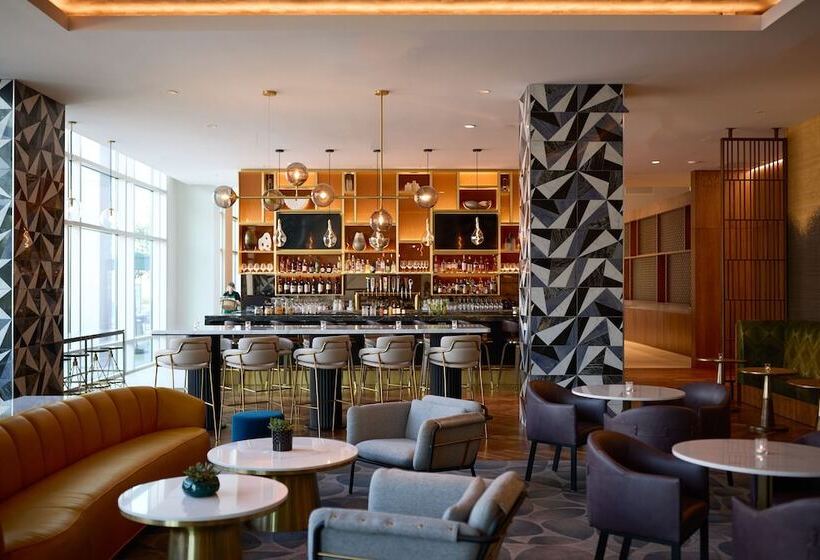 هتل The Westin Raleighdurham Airport