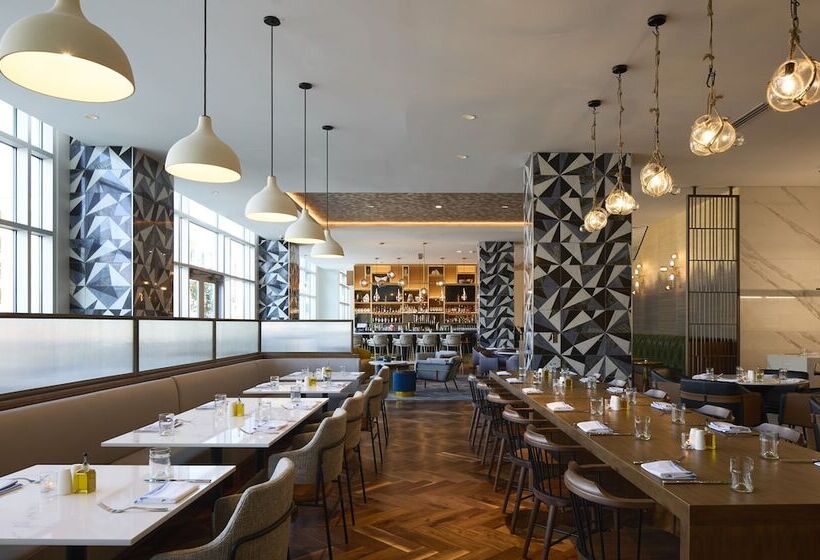 هتل The Westin Raleighdurham Airport