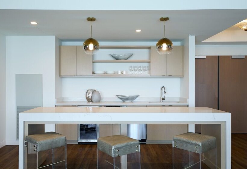 هتل The Westin Raleighdurham Airport