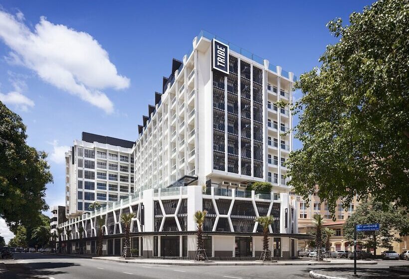 בית מלון כפרי Tribe Phnom Penh Post Office