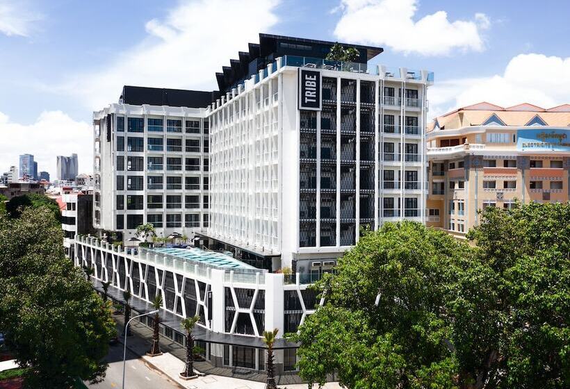 בית מלון כפרי Tribe Phnom Penh Post Office