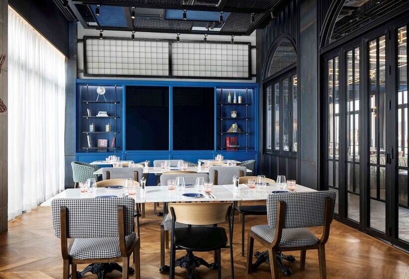 בית מלון כפרי Tribe Phnom Penh Post Office