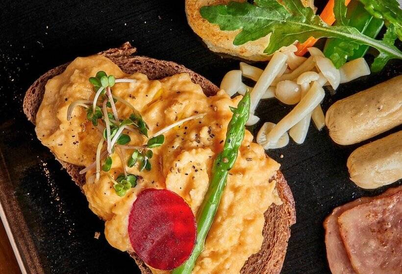 בית מלון כפרי Tribe Phnom Penh Post Office