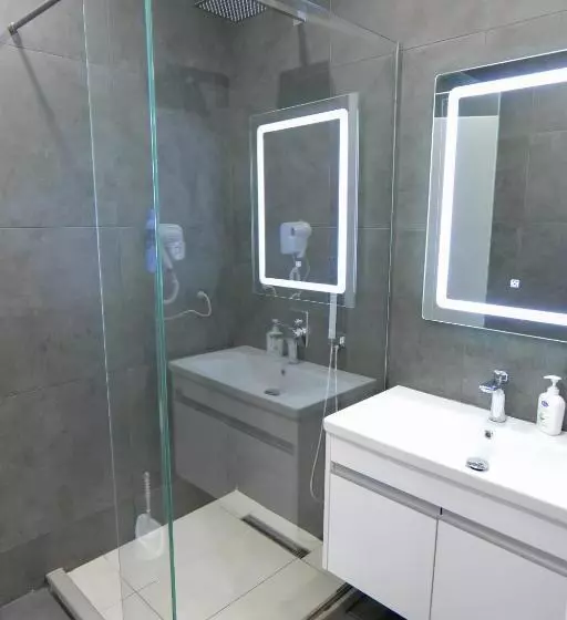ホテル Vila Celaj
