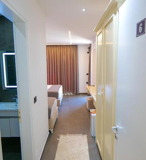 בית מלון כפרי Vila Celaj