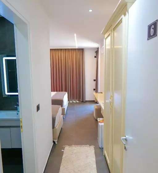 ホテル Vila Celaj