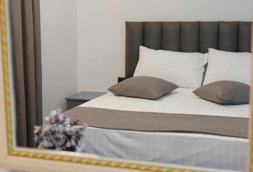 בית מלון כפרי Vila Celaj