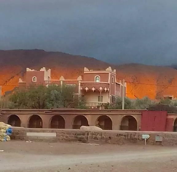 Majatalo Afoulki Ecotourism Guest House