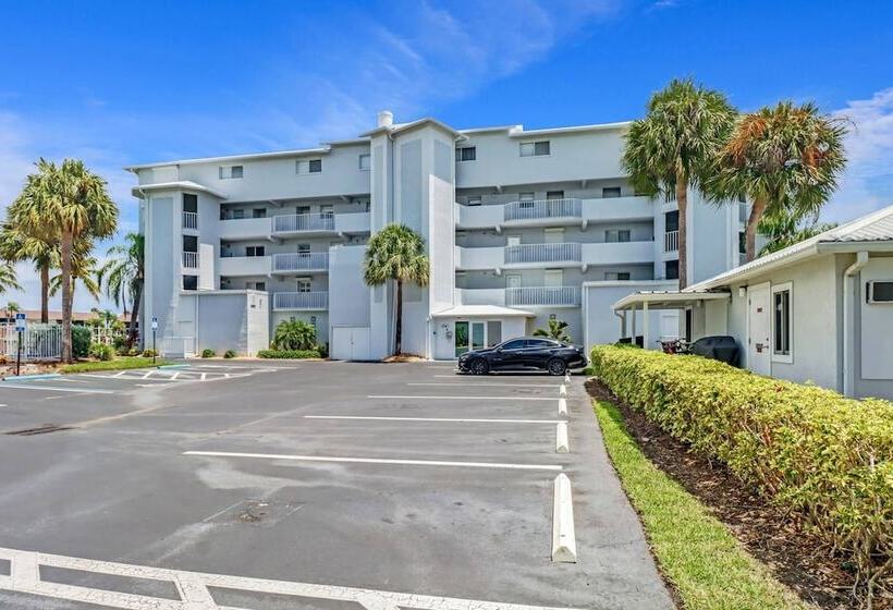 4541 Bay Beach Ln #345