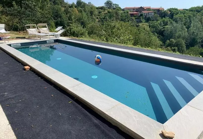 Aamiaismajoitus (B&B) Agriturismo La Collina Degli Scoiattoli