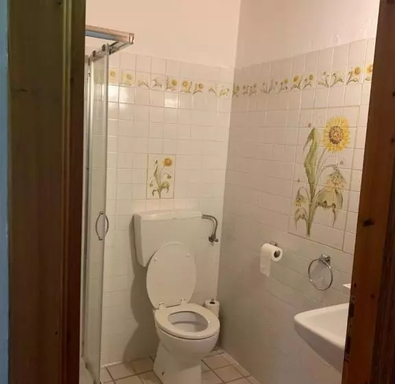 Aamiaismajoitus (B&B) Agriturismo La Collina Degli Scoiattoli